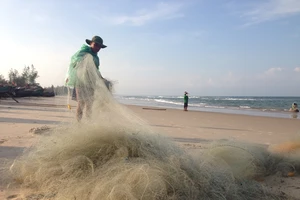 Ngư dân phấn khởi trúng lộc biển đầu năm