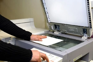 Photo giáo trình học: Xử sao cho ‘vừa’?