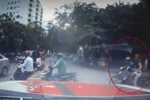 Ám ảnh loại ‘thích khách’ sàm sỡ giữa đường