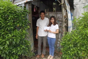 Bạn đọc hỗ trợ người con điên hiếu thảo