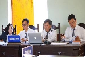 Thấy gì từ phiên xử cực hiếm 5 bị cáo trắng án