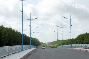 Đường Rừng Sác, Cần Giờ, TP.HCM được bổ sung thêm nhiều gờ giảm tốc