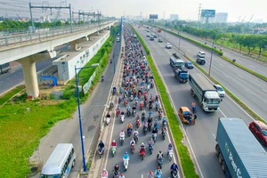 Hạn chế lưu thông trên nhiều tuyến đường lớn ở TP.HCM