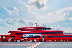 Vì sao tàu cao tốc đi Côn Đảo không đón khách ở trung tâm TP.HCM?