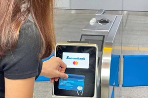 Từ 15-2, người dân có thể dùng thẻ Napas để đi metro số 1