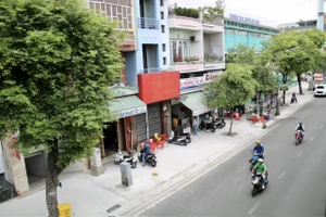 Quận 6 tất bật thi công 8 công trình chỉnh trang vỉa hè