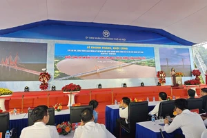 Hà Nội tưng bừng khởi công cầu Ngọc Hồi nối với Hưng Yên