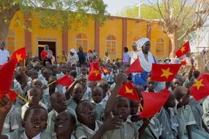 Bộ đội Việt Nam gieo niềm tin ở châu Phi