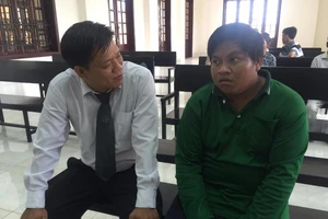 Kiểm sát viên vắng mặt khó hiểu tại tòa