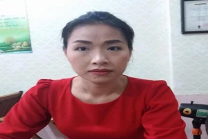 Phạt tiền một nữ tiếp viên hàng không