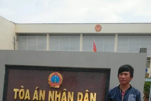  Vẫn chưa xin lỗi oan vụ 'chiếc áo đỏ oan nghiệt'