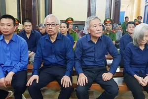 Vũ 'nhôm' chiều nay không đến tòa