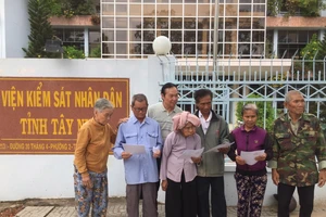 Vụ 8 người bị oan 40 năm: VKS nhận đơn yêu cầu bồi thường