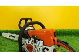 Leo rào vào trạm bảo vệ rừng, trộm máy cưa… của mình