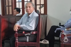 Lý do tòa tiếp tục xử vụ "Mua nhà 58 tỉ, bán lại 28 tỉ siêu tốc"