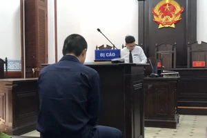 Nguyên giám đốc Công ty Trung Nam hầu tòa vì lừa đảo chiếm đoạt tài sản