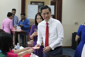 Luật sư TP.HCM thực hiện quyền dân chủ trực tiếp trong ngày hội bầu cử