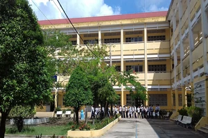 Không có chuyện trò chơi 'Cá voi xanh' xâm nhập vào trường 