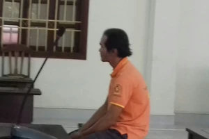 Phạt tù người khai thác cát trái phép trên sông Tiền