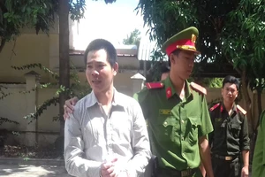 Xử 1 bị cáo trong vụ Bộ Công an mật phục bắt 14 tàu cát