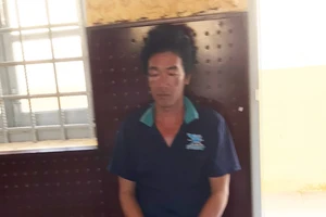 Thuyền viên dùng kéo đâm thuyền trưởng tử vong