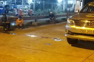 Tài xế dùng bằng lái giả, chở 5 người thông chốt từ TP.HCM về Miền Tây