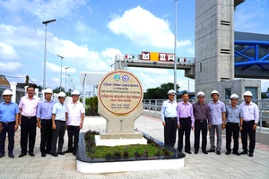 Vận hành cống ngăn mặn lớn thứ 2 khu vực ĐBSCL