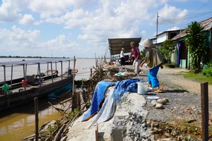 Tiền Giang: Hỗ trợ di dời 7 hộ dân tại khu vực bến phà Mỹ Thuận cũ