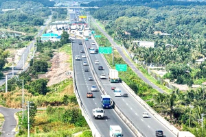 Mở rộng tuyến cao tốc TP.HCM - Trung Lương - Mỹ Thuận vào quý II