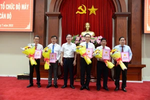 Công bố quyết định của Thủ tướng thành lập Ban Quản lý Khu kinh tế tỉnh Đồng Tháp