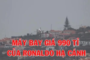 Xem máy bay riêng của Ronaldo hạ cánh rồi… cấm bay