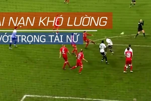 Trọng tài nữ và những tai nạn khó lường