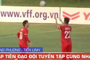 Xem cặp tiền đạo Công Phượng - Tiến Linh tập cùng nhau