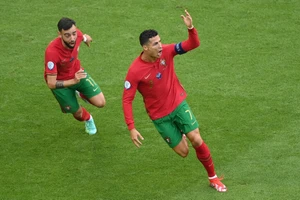 Cristiano Ronaldo mới là 'người ngoài hành tinh'