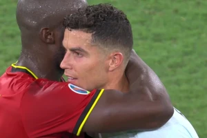 Lukaku rủ Ronaldo về Inter Milan...