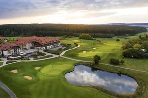 Đội tuyển Anh bị trù ẻo loại sớm chỉ vì đóng quân ở chỗ sang chảnh