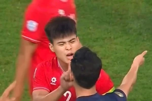 Chê bàn thắng xấu xí của Thái Lan nhưng trách các cầu thủ Việt Nam trong tình huống đấy