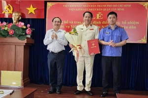 Ông Trần Nam Thắng làm Viện trưởng VKSND quận Tân Bình