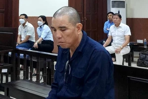 Không xử lý 2 công chứng viên vụ nhận sang tên đất rồi bán luôn