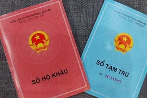 Truy tố cựu cán bộ công an làm sổ hộ khẩu giả