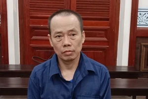 Mang dao đâm hàng xóm vì ghen tuông, lãnh 15 năm tù