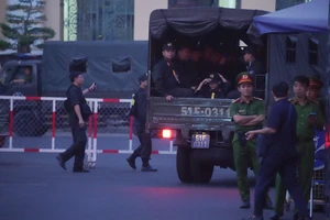 An ninh thắt chặt tại phiên tòa xét xử bà Trương Mỹ Lan vụ Vạn Thịnh Phát