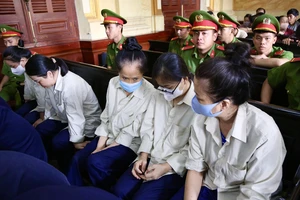 Vụ buôn lậu hơn 6 tấn vàng: Kiến nghị tiếp tục truy bắt chủ tiệm vàng Phúc Hằng