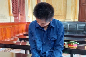 Chồng ghen tuông giết vợ rồi nhảy lầu tự tử nhưng bất thành