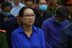 Đại diện VKS đề nghị HĐXX không giao SCB xử lý tài sản liên quan bị cáo Trương Mỹ Lan