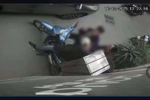 Sắp xét xử vụ tài xế xe Lexus hành hung nam shipper ở Hà Nội