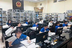 TAND TP.HCM triển khai sử dụng hệ thống quản lý, điều hành nội bộ tại 19 TAND khu vực 
