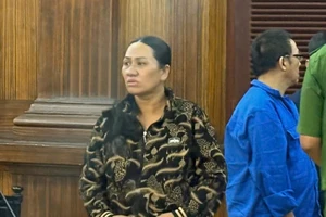 Người phụ nữ lang thang được thuê đóng giả chủ nhà để tham gia vụ lừa đảo