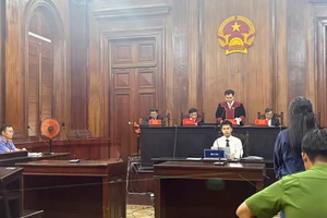 Rủ nhau đi đánh ghen rồi cùng lãnh án