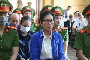 Cựu tổng giám đốc SJC Lê Thúy Hằng xin nhận lỗi trước tòa